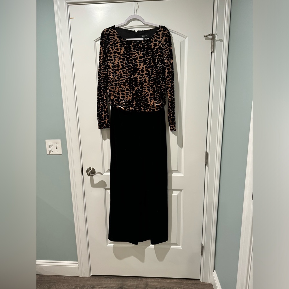 This is a DNKY  jumpsuit. This has one owner me. I wore it one time-velvet-14